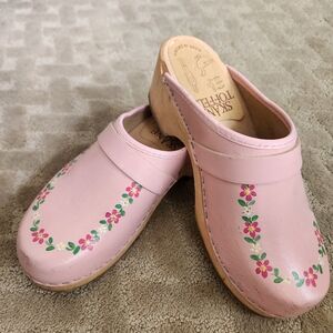 Skane Toffeln Sweden Floral Painted Leather Clogs Women Size 35